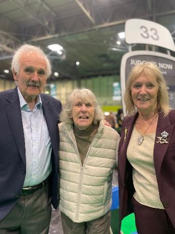 Emotional crufts reunion for Irene Smith